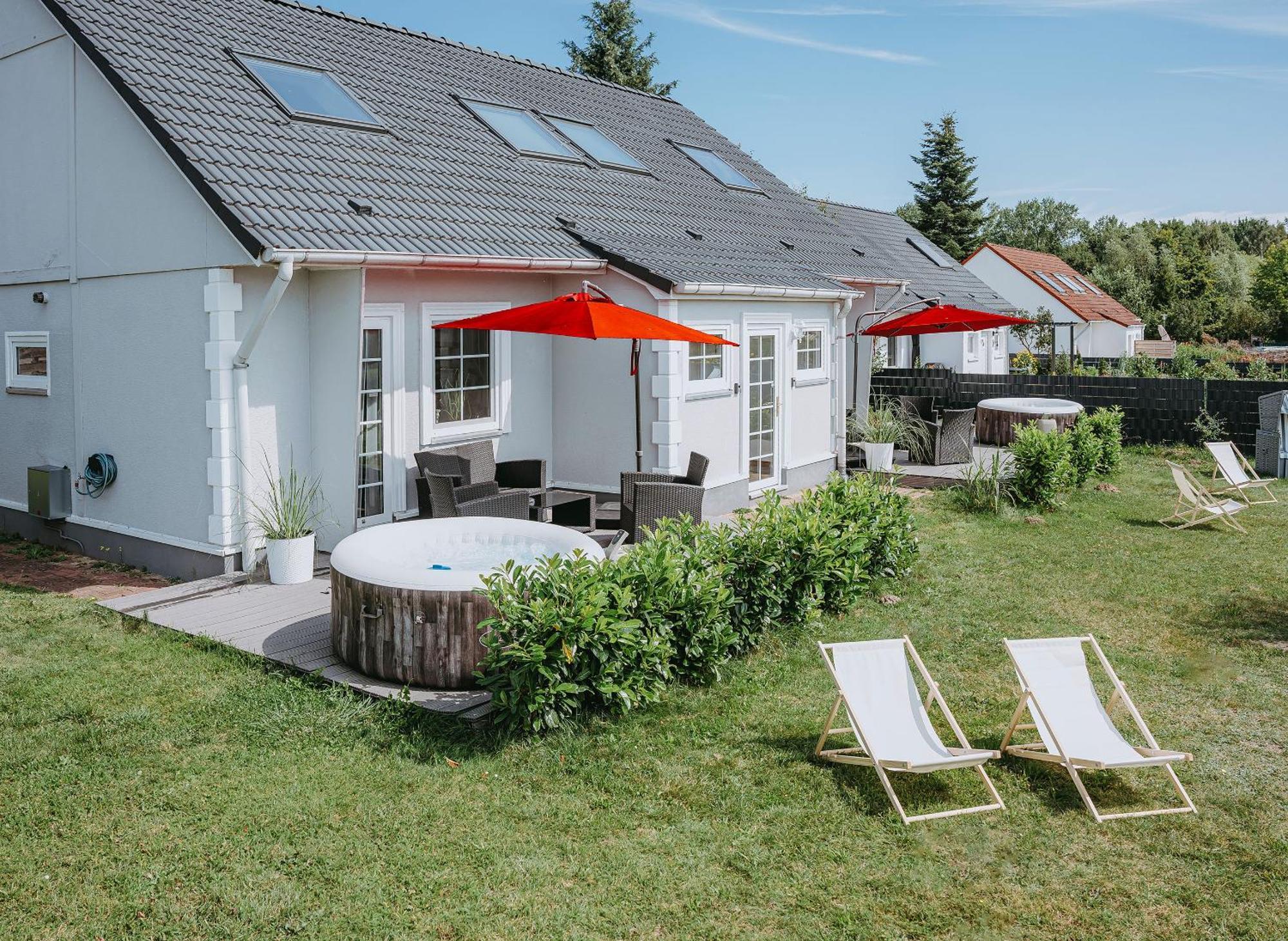 Ferienhaeuser Insel Usedom Haus Samara 8 - Blick Aufs Achterwasser! Whirlpool Und Sauna Lutow Exterior photo